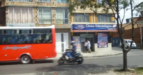 AMICK CLINICA ODONTOLOGICA AMICK CLINICA ODONTOLOGICA